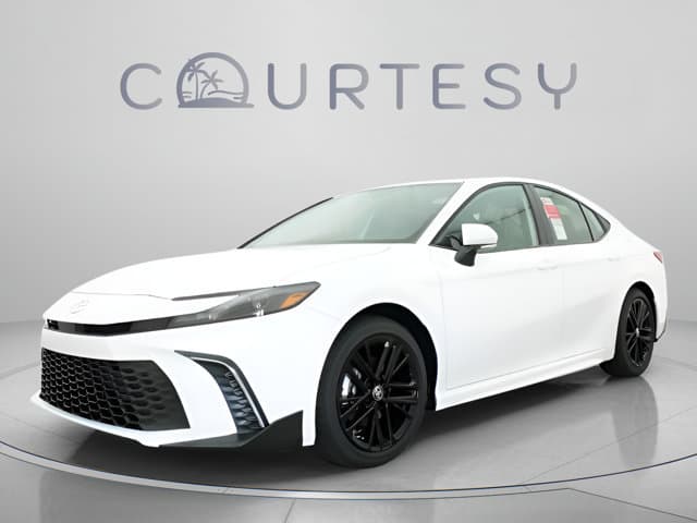 2026 Toyota Camry SE — photo 1 of 70