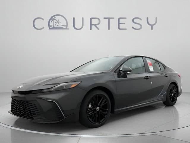 2026 Toyota Camry SE — photo 1 of 37