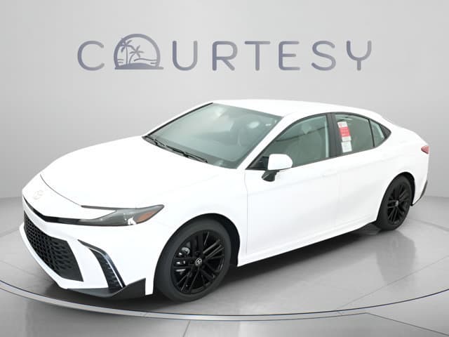 2026 Toyota Camry SE — photo 1 of 70