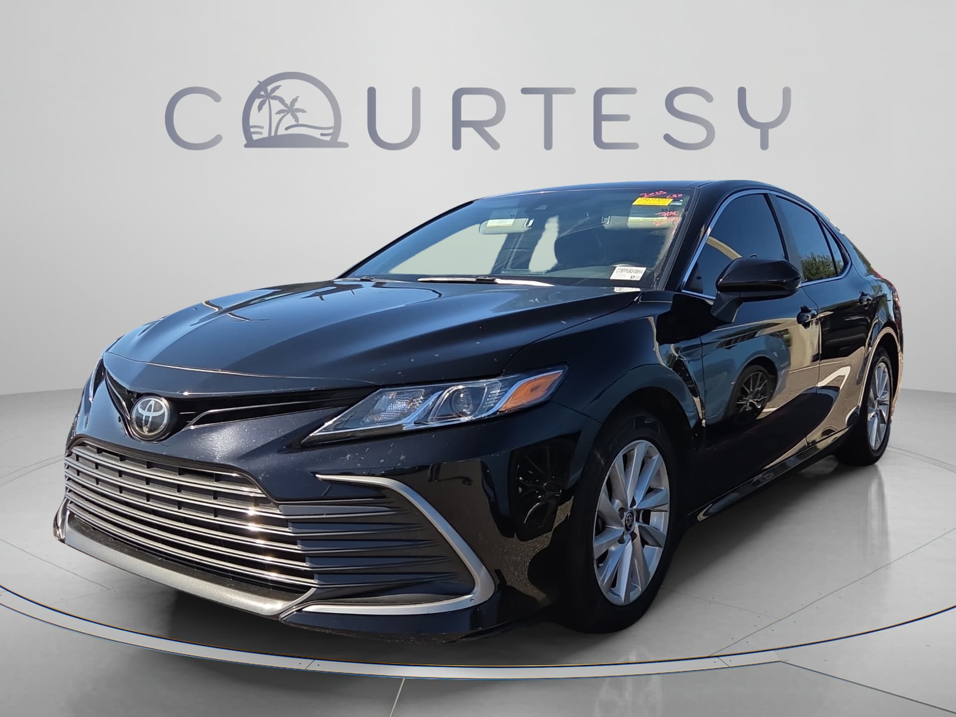 2023 Toyota Camry LE — photo 1 of 11