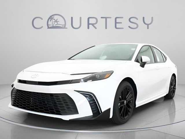 2026 Toyota Camry SE — photo 1 of 70