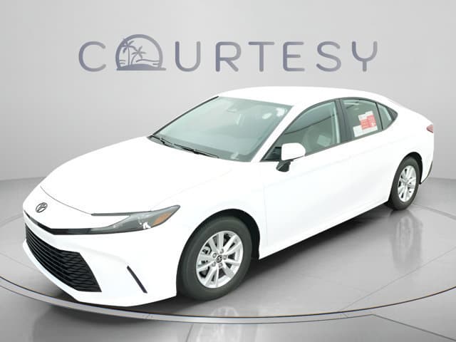 2026 Toyota Camry LE — photo 1 of 59