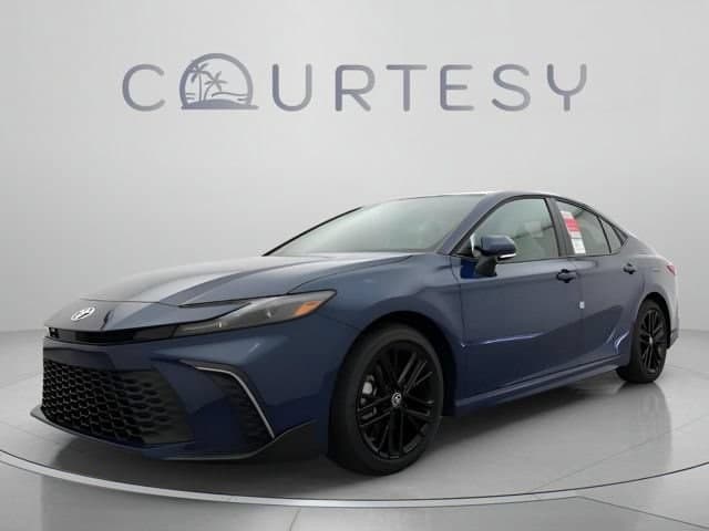 2026 Toyota Camry SE — photo 1 of 37