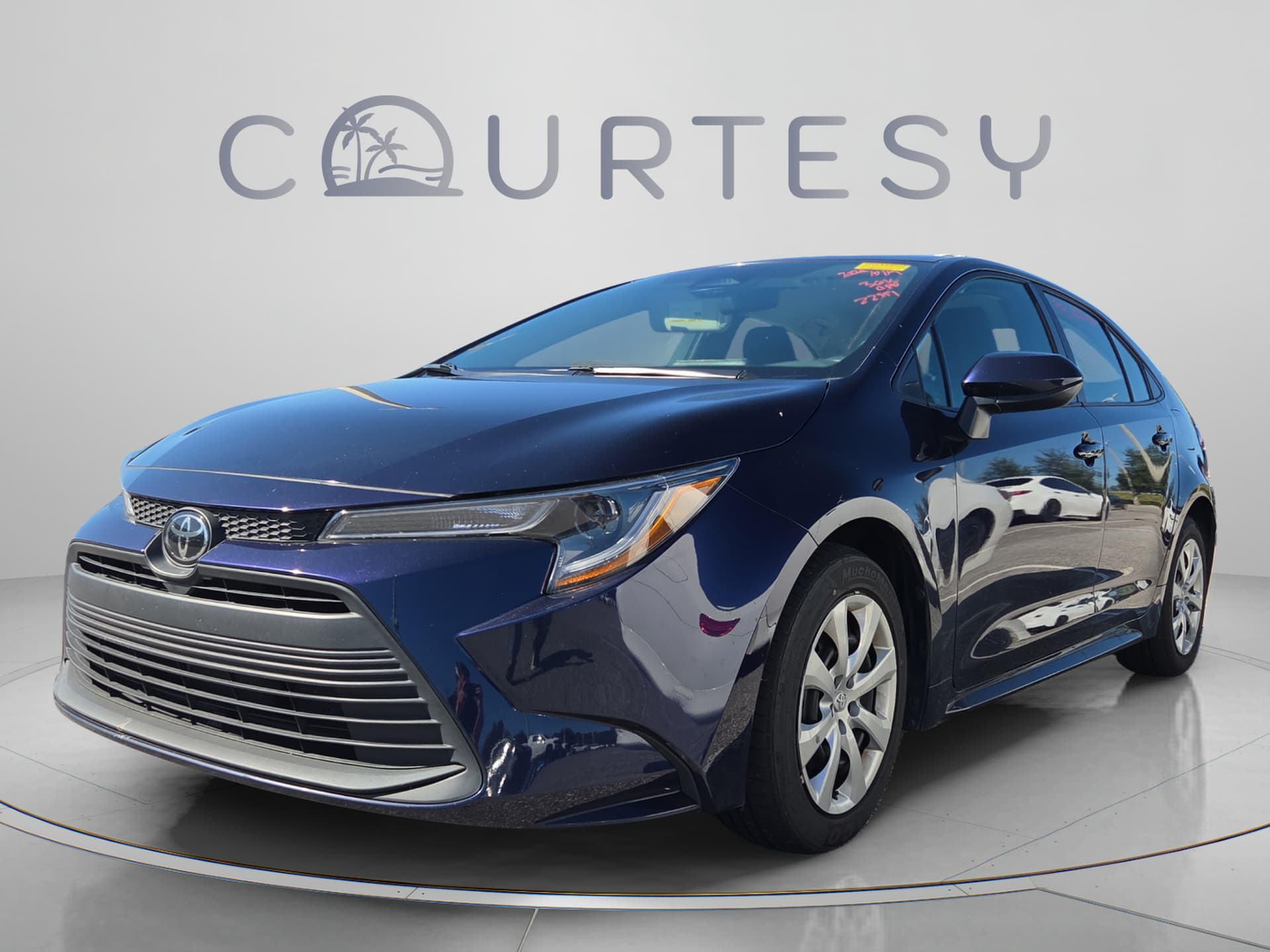2024 Toyota Corolla LE — photo 1 of 11