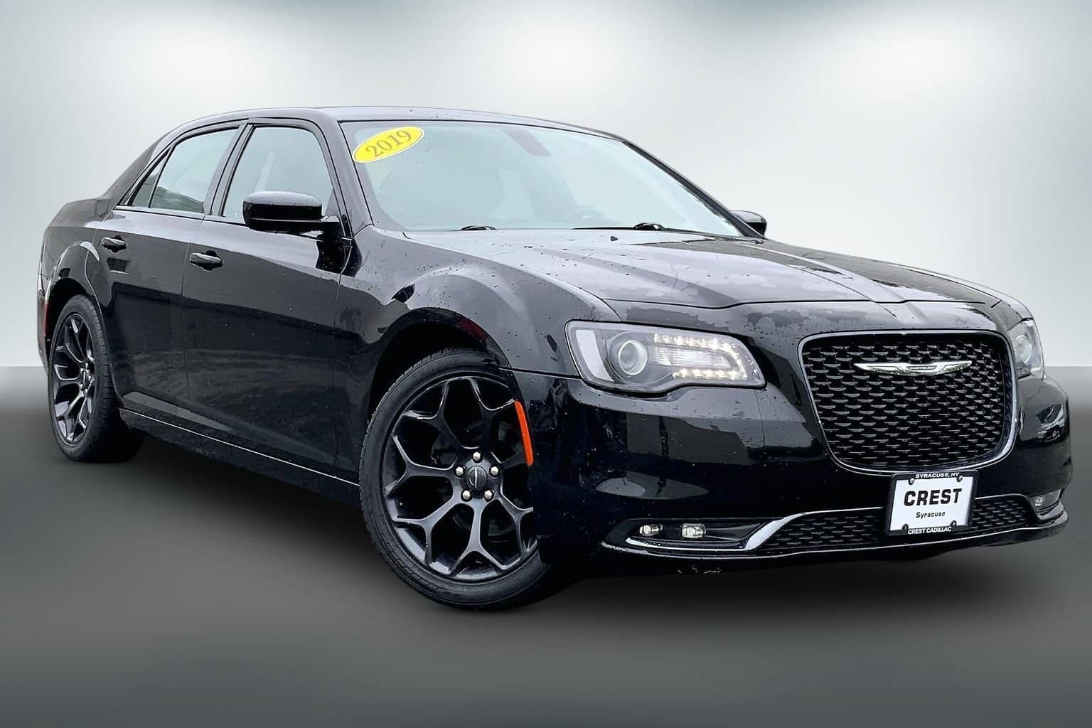 2019 Chrysler 300 300S — photo 1 of 30