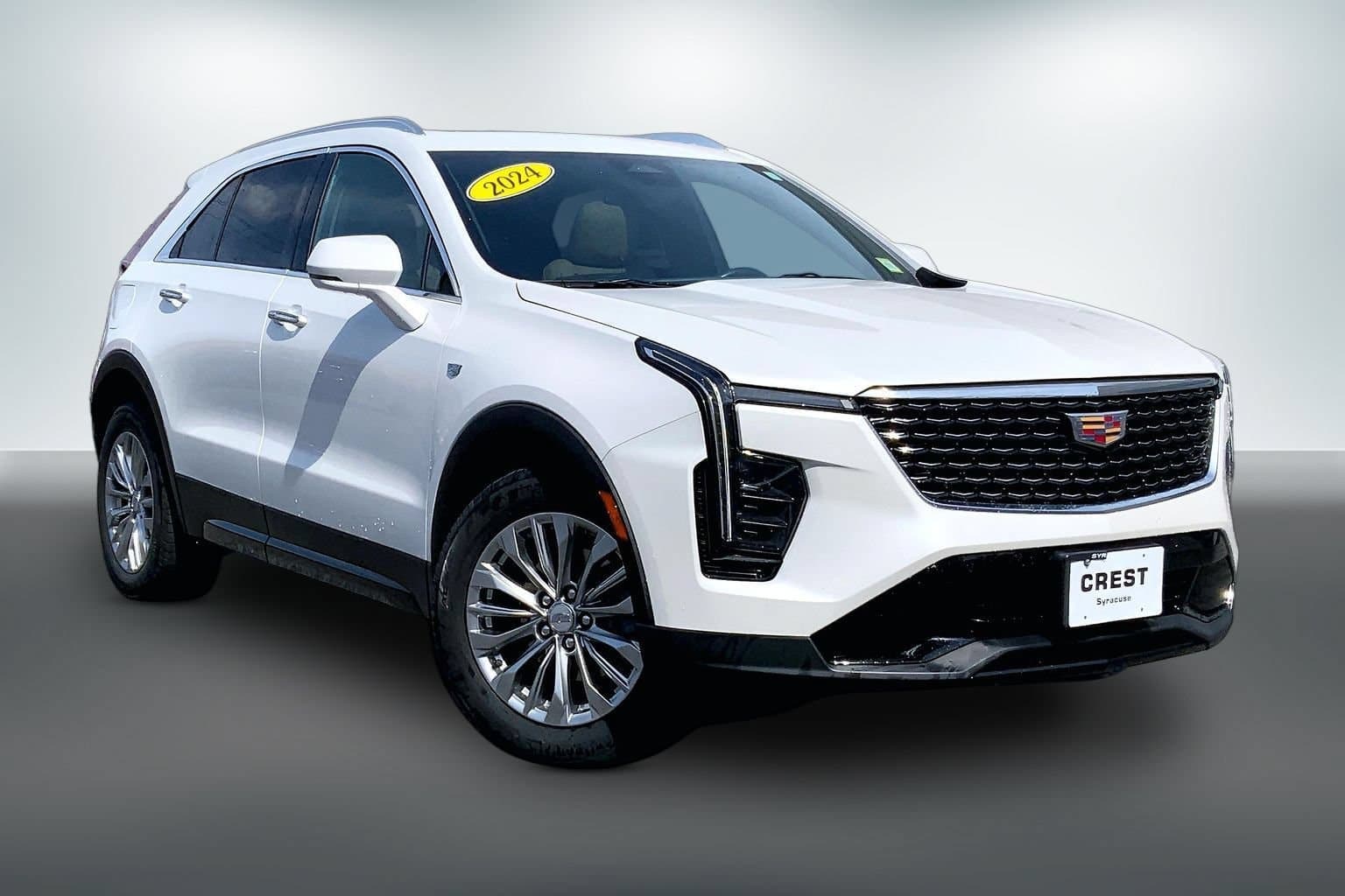2024 Cadillac XT4 AWD Premium Luxury — photo 1 of 33