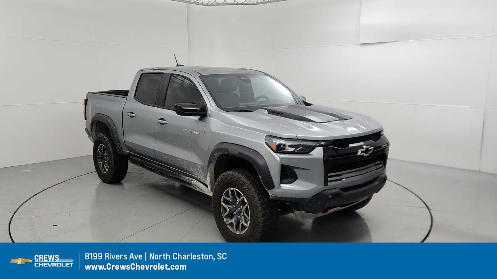 2025 Chevrolet Colorado 4WD ZR2 — photo 1 of 12