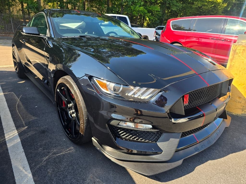 2019 Ford Mustang Shelby GT350R — photo 1 of 5