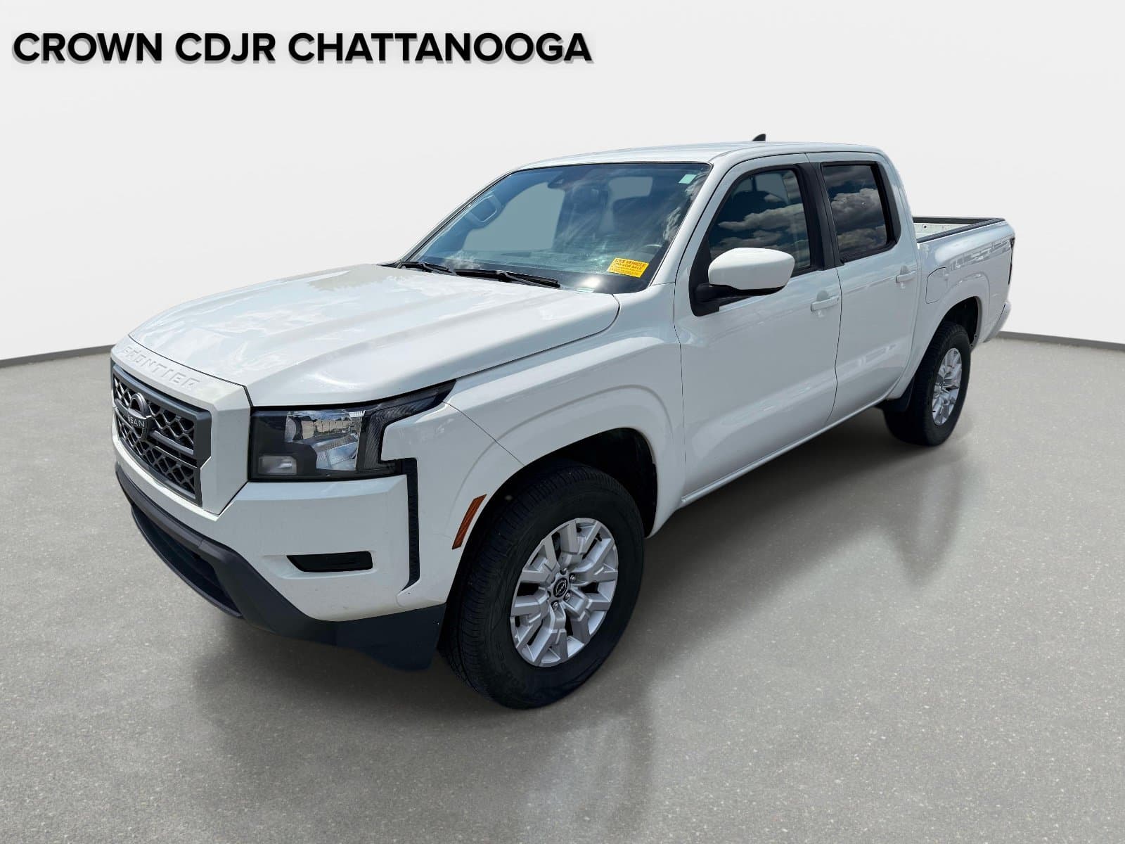 2022 Nissan Frontier SV — photo 1 of 11