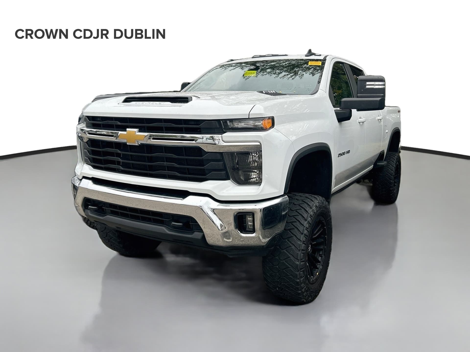 2024 Chevrolet Silverado 2500HD LT — photo 1 of 5