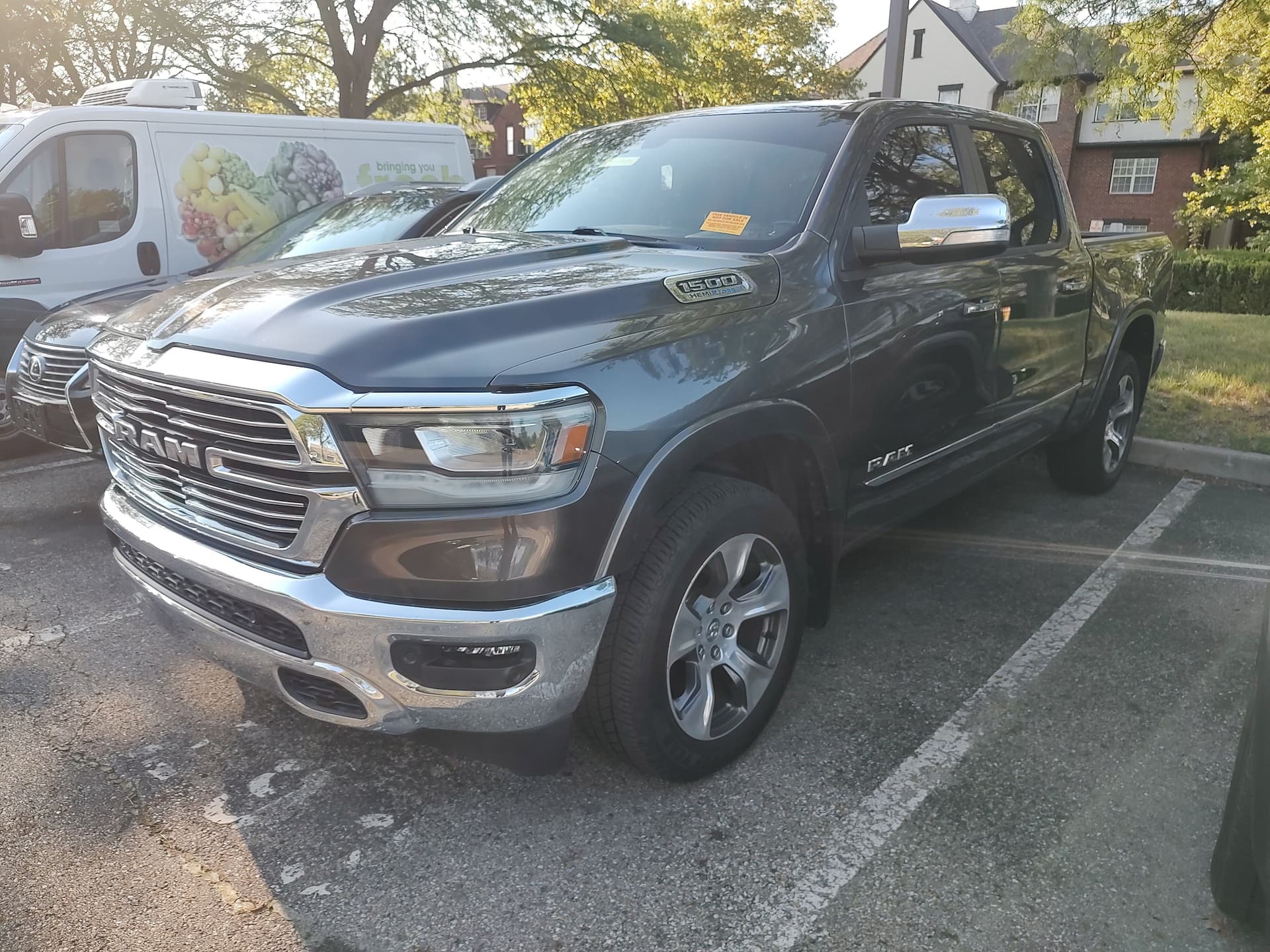 2021 RAM 1500 Laramie — photo 1 of 2