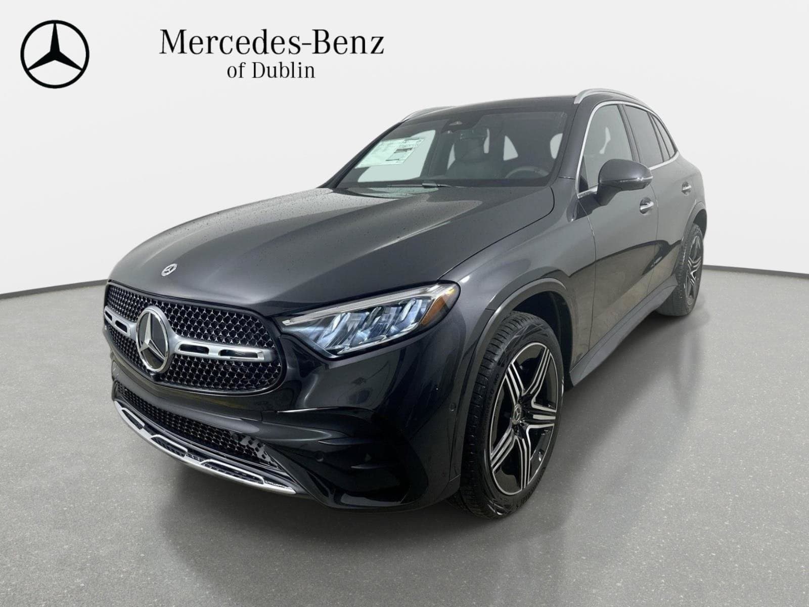 2027 Mercedes-Benz GLC Base — photo 1 of 41