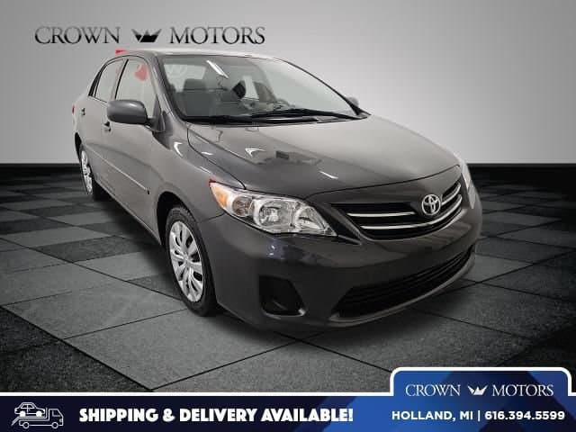 2013 Toyota Corolla LE — photo 1 of 33