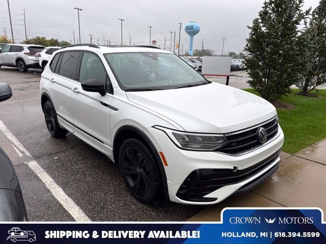 2023 Volkswagen Tiguan Base — photo 1 of 15