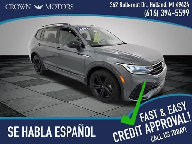 2024 Volkswagen Tiguan SE R-Line Black — photo 1 of 34