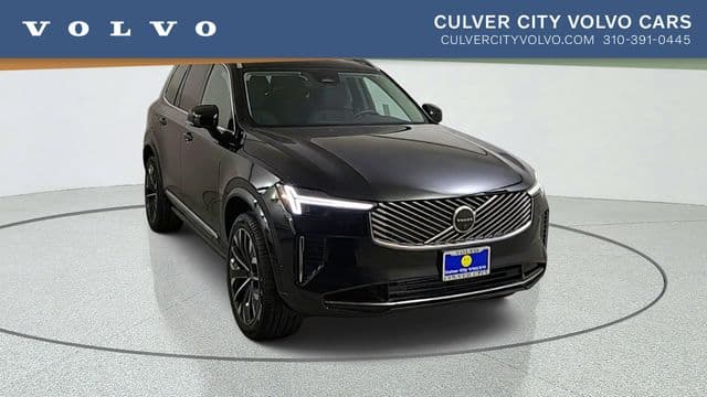 2026 Volvo XC90 Plug-In Hybrid Plus — photo 1 of 47
