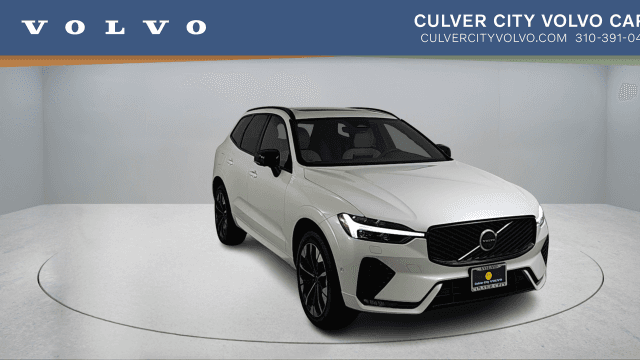 2026 Volvo XC60 Base — photo 1 of 43