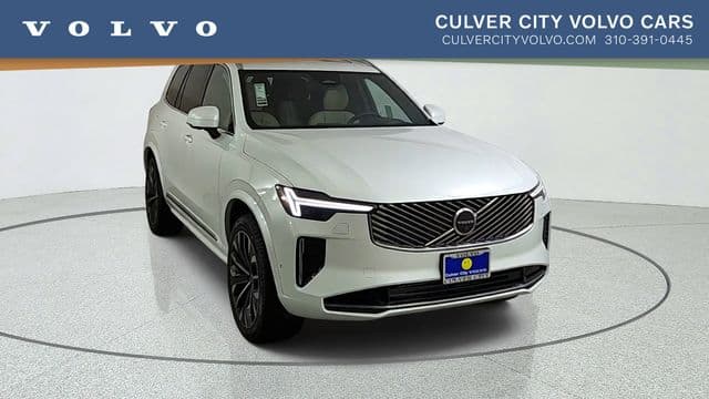 2026 Volvo XC90 Plug-In Hybrid Ultra — photo 1 of 52