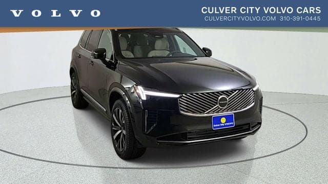 2026 Volvo XC90 Plug-In Hybrid Core — photo 1 of 43