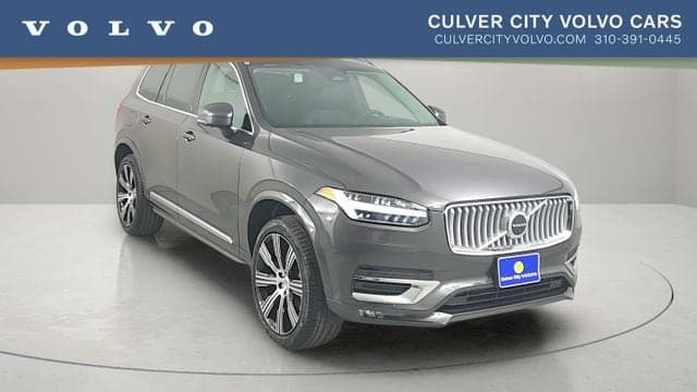 2025 Volvo XC90 Base — photo 1 of 48