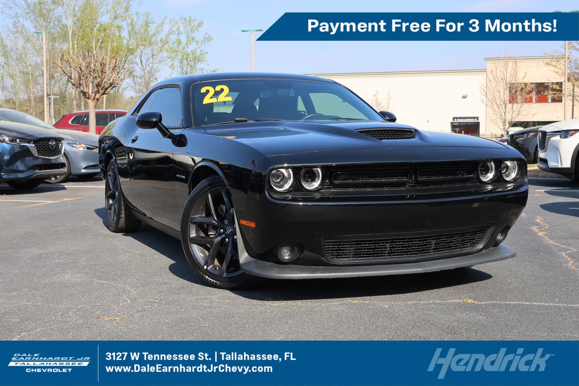 2022 Dodge Challenger R/T — photo 1 of 36
