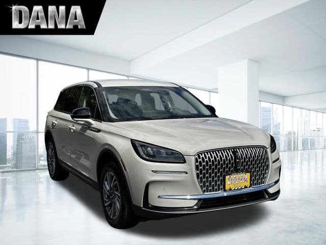 2024 Lincoln Corsair Premiere — photo 1 of 48