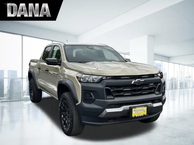 2024 Chevrolet Colorado 4WD Trail Boss — photo 1 of 47