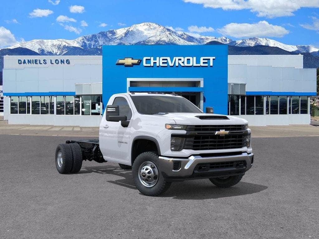 2026 Chevrolet Silverado 3500HD Work Truck — photo 1 of 25