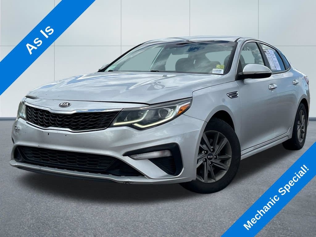 2020 Kia Optima LX — photo 1 of 32
