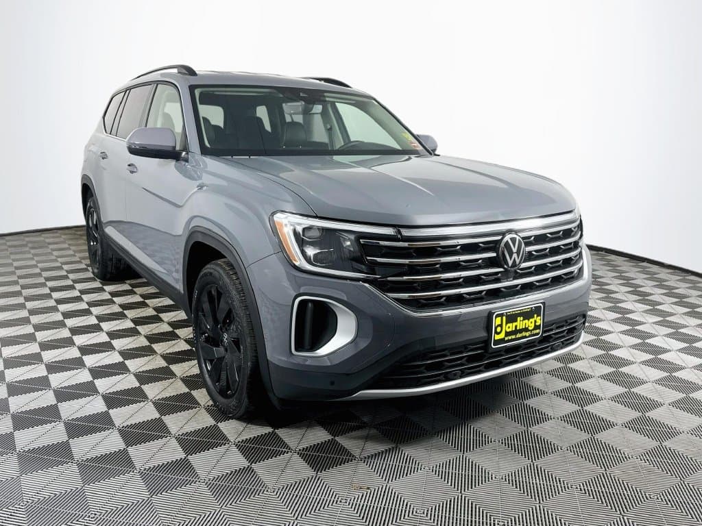 2026 Volkswagen Atlas Base — photo 1 of 34