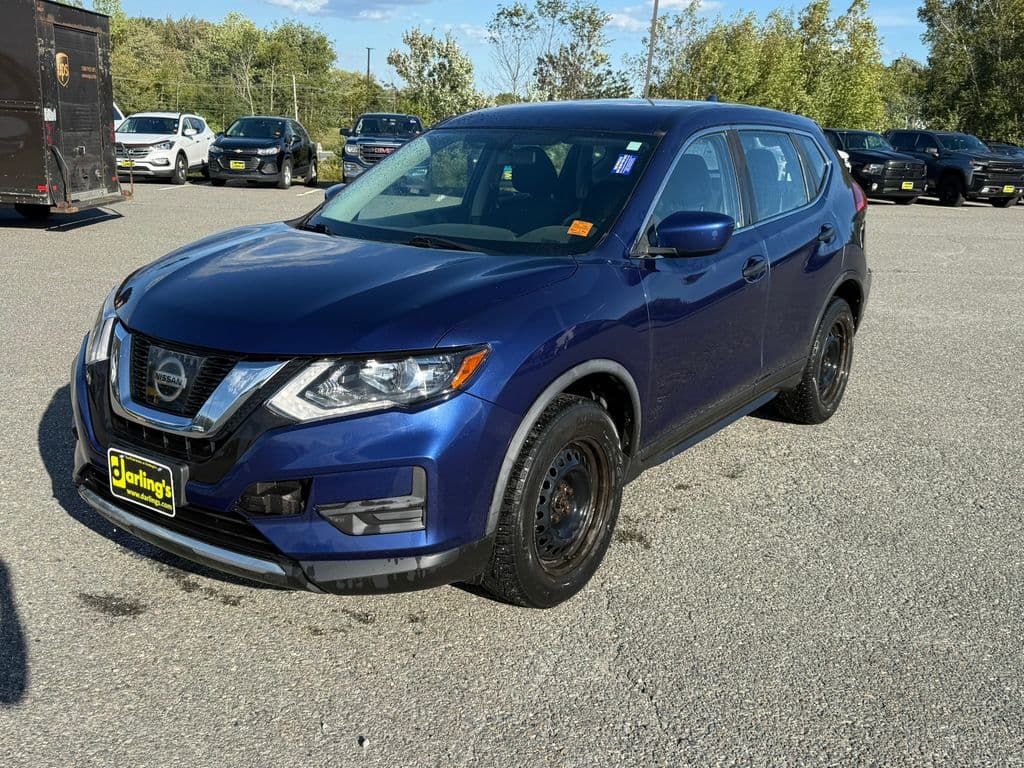 2017 Nissan Rogue S — photo 1 of 10