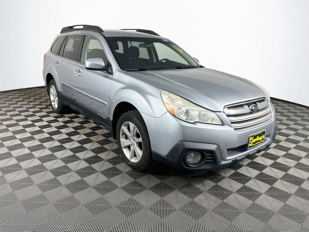 2013 Subaru Outback 2.5i Premium — photo 1 of 30