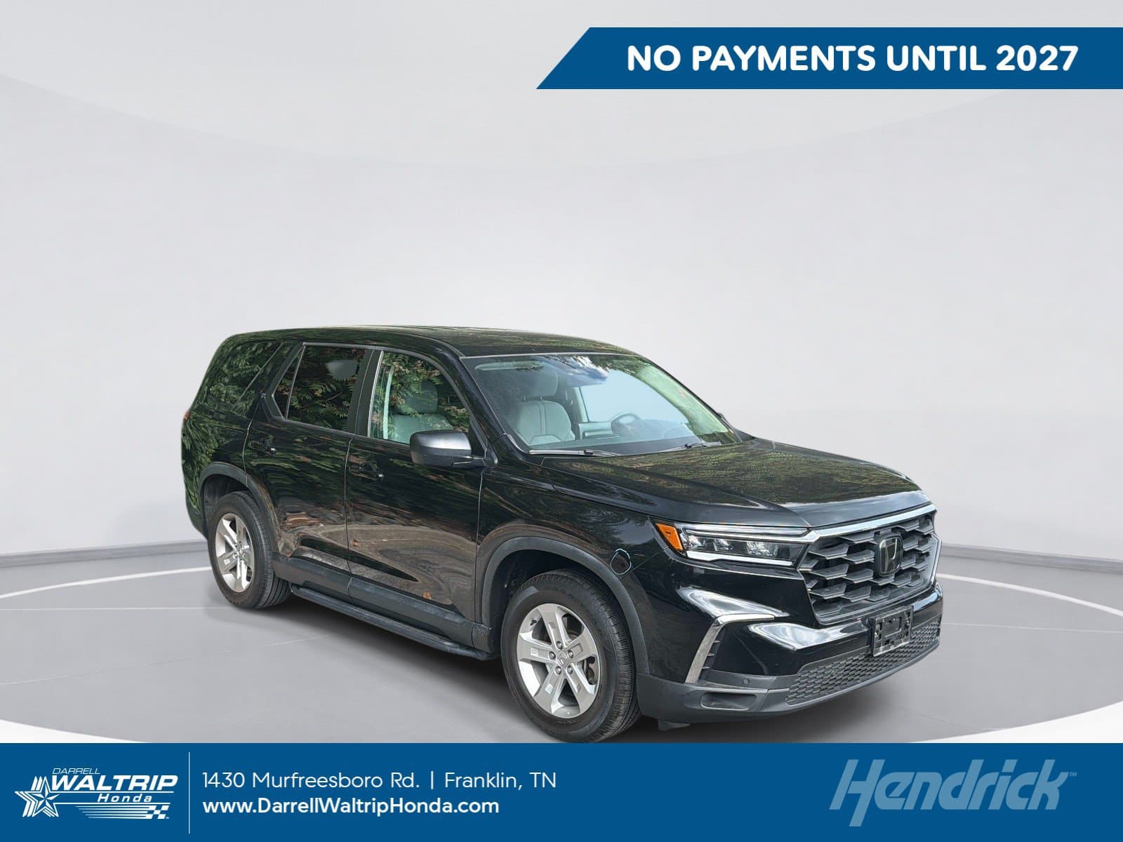 2023 Honda Pilot LX — photo 1 of 21