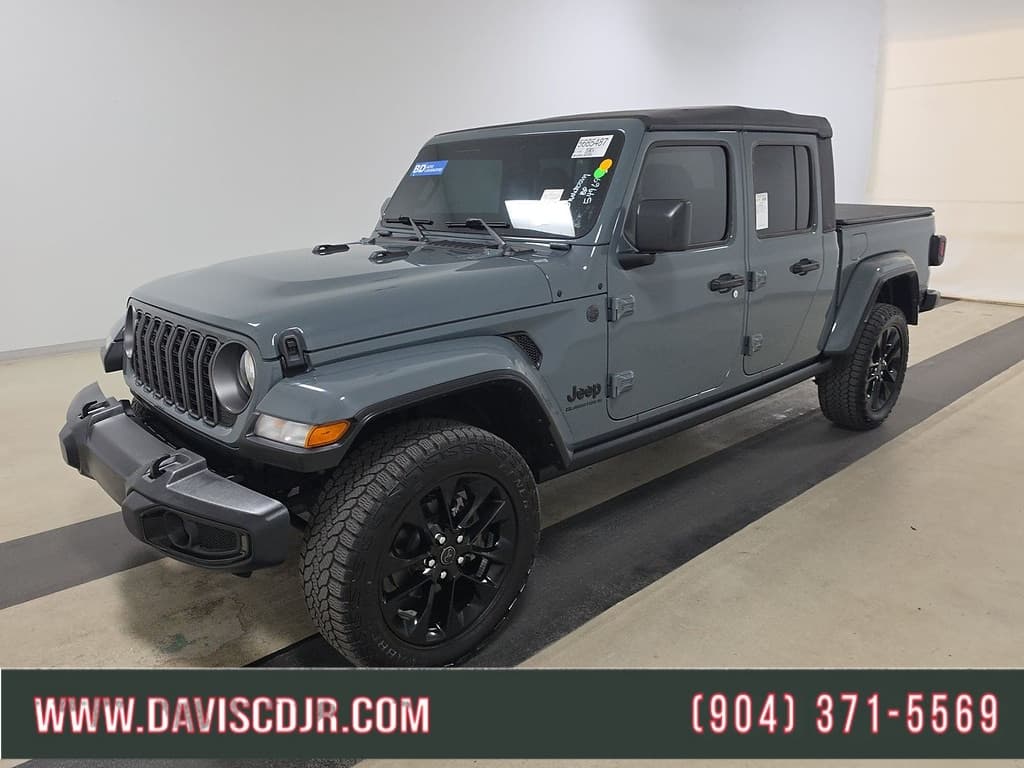 2025 Jeep Gladiator Nighthawk — photo 1 of 5