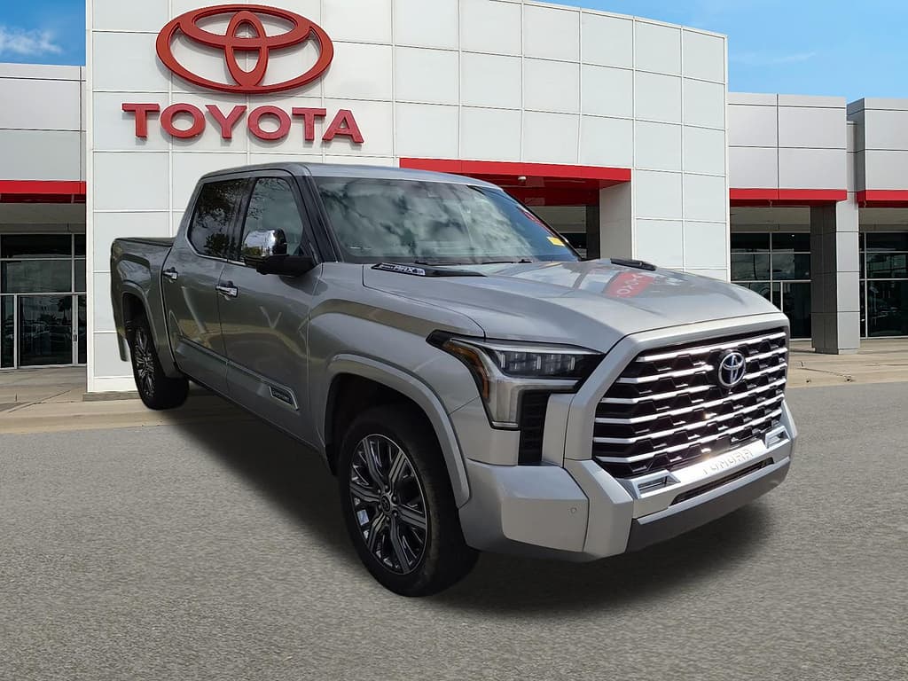 2022 Toyota Tundra 4WD Capstone Hybrid — photo 1 of 4