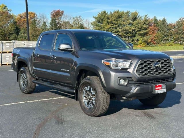 2021 Toyota Tacoma 4WD TRD Off Road — photo 1 of 33