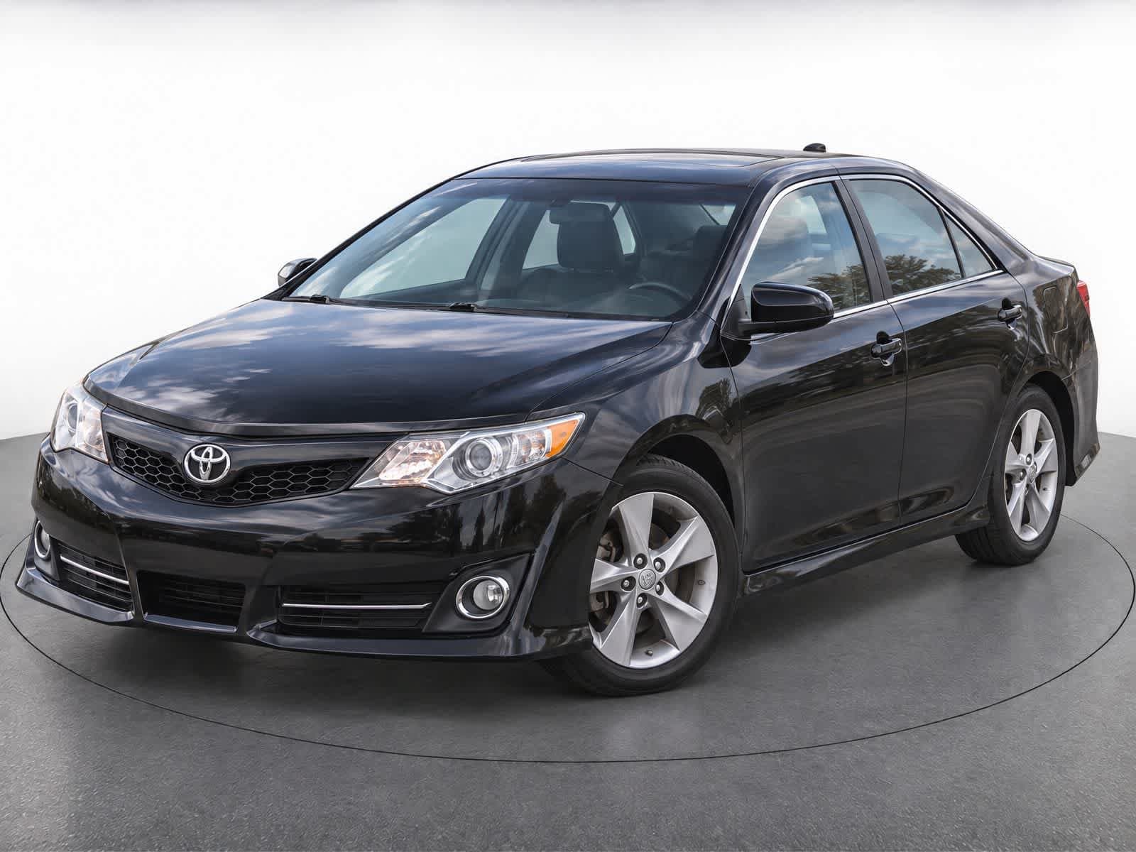 2012 Toyota Camry SE Sport Limited Edition — photo 1 of 14