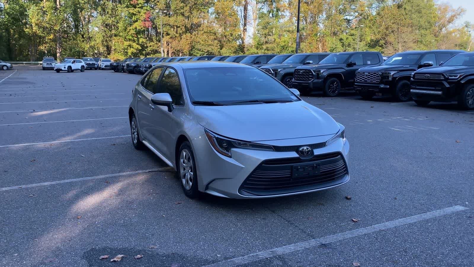 2024 Toyota Corolla LE — photo 1 of 34