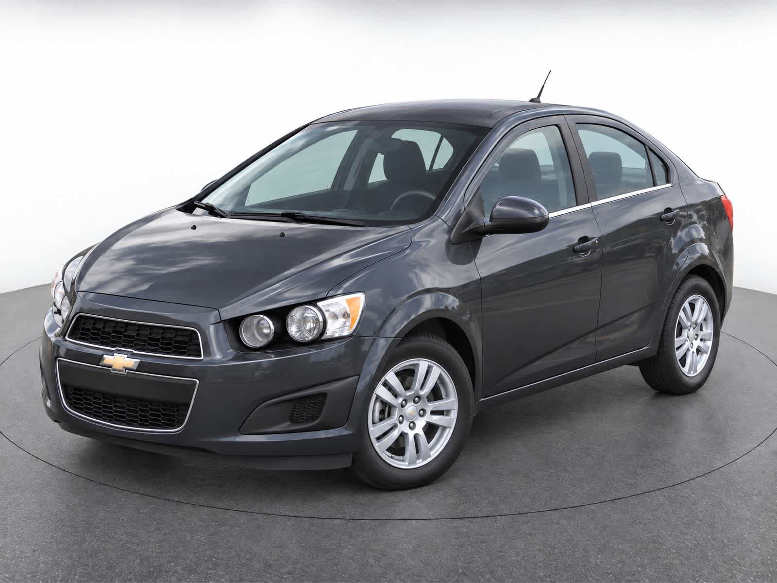 2014 Chevrolet Sonic LT — photo 1 of 14