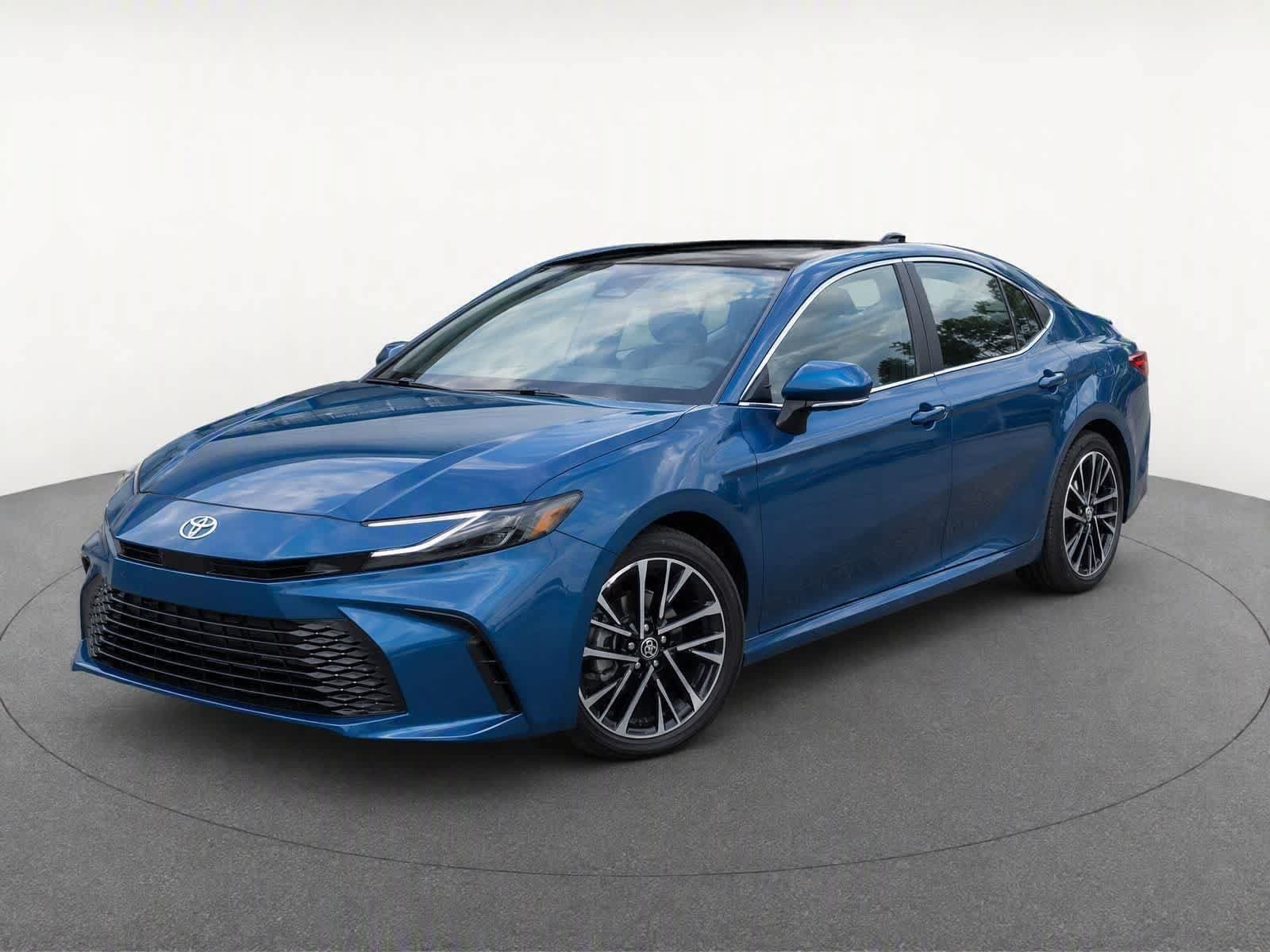 2026 Toyota Camry XLE — photo 1 of 15
