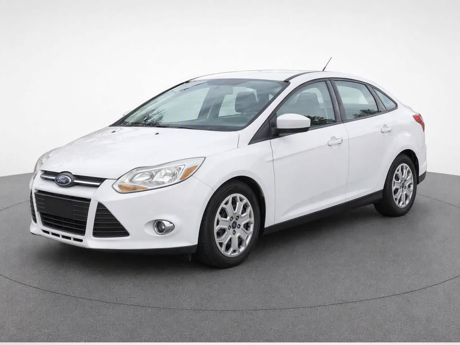 2012 Ford Focus SE — photo 1 of 19
