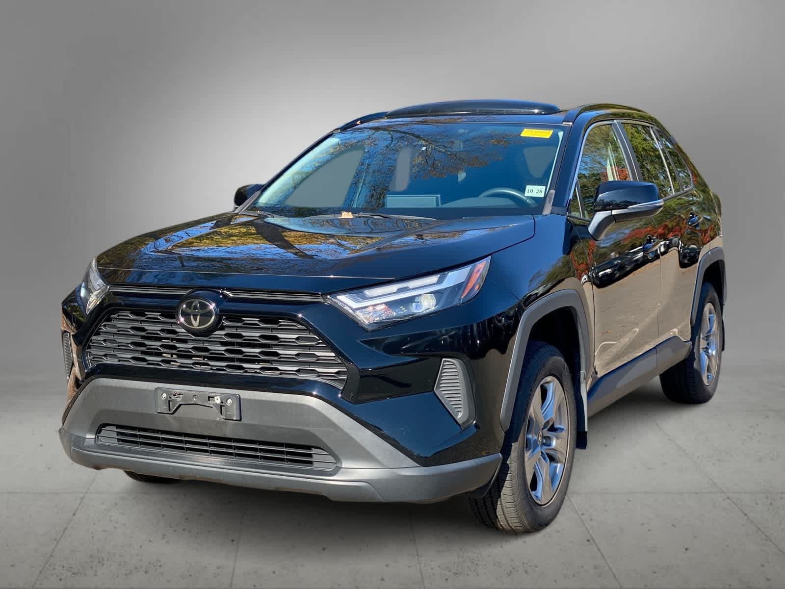 2024 Toyota RAV4 XLE — photo 1 of 34