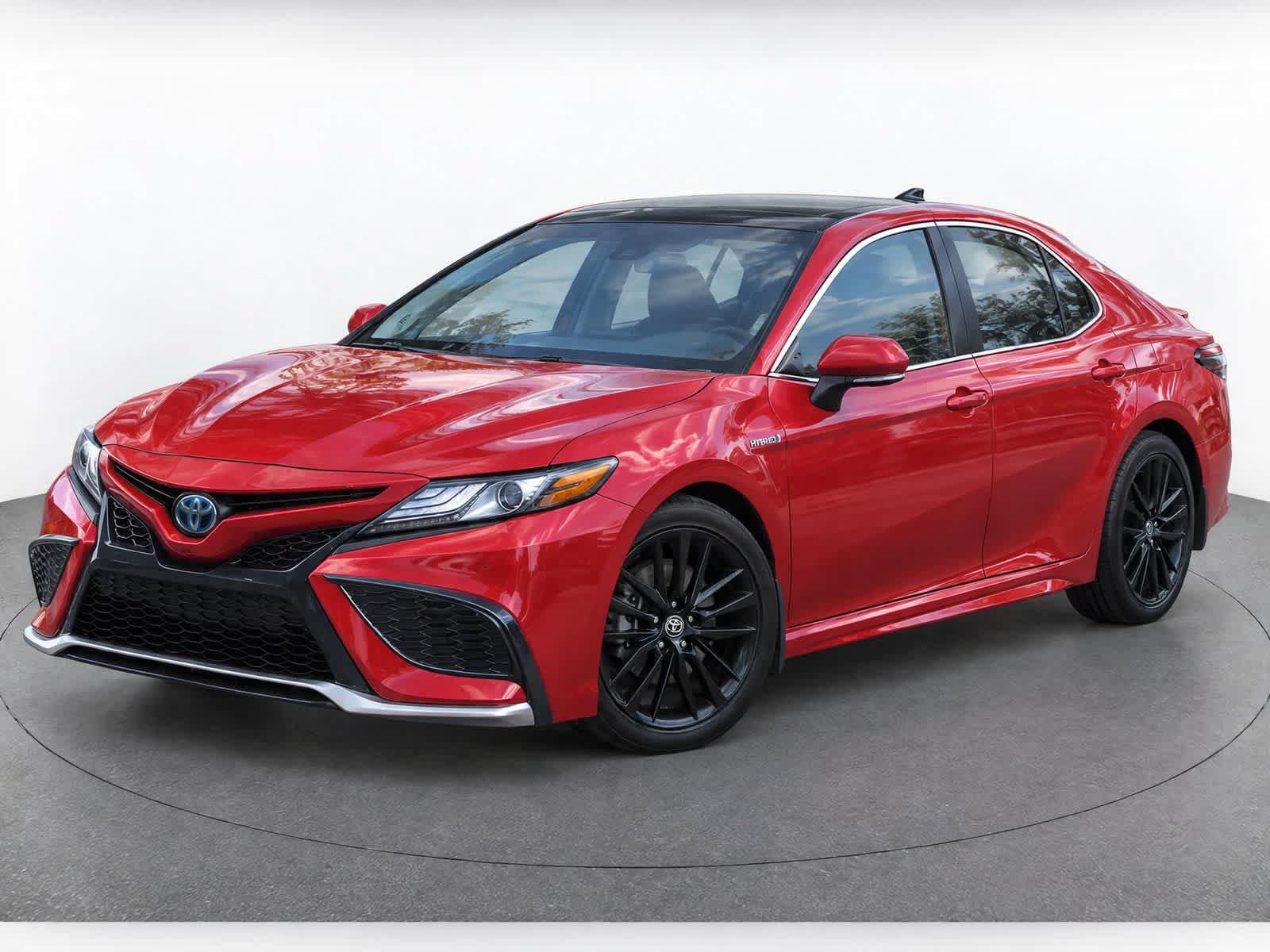 2021 Toyota Camry Hybrid XSE — photo 1 of 14