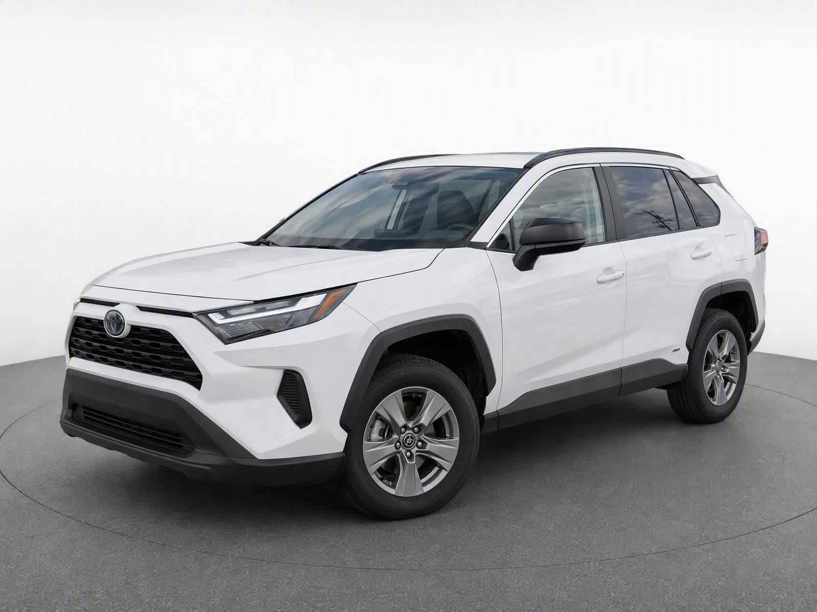 2023 Toyota RAV4 Hybrid LE — photo 1 of 17