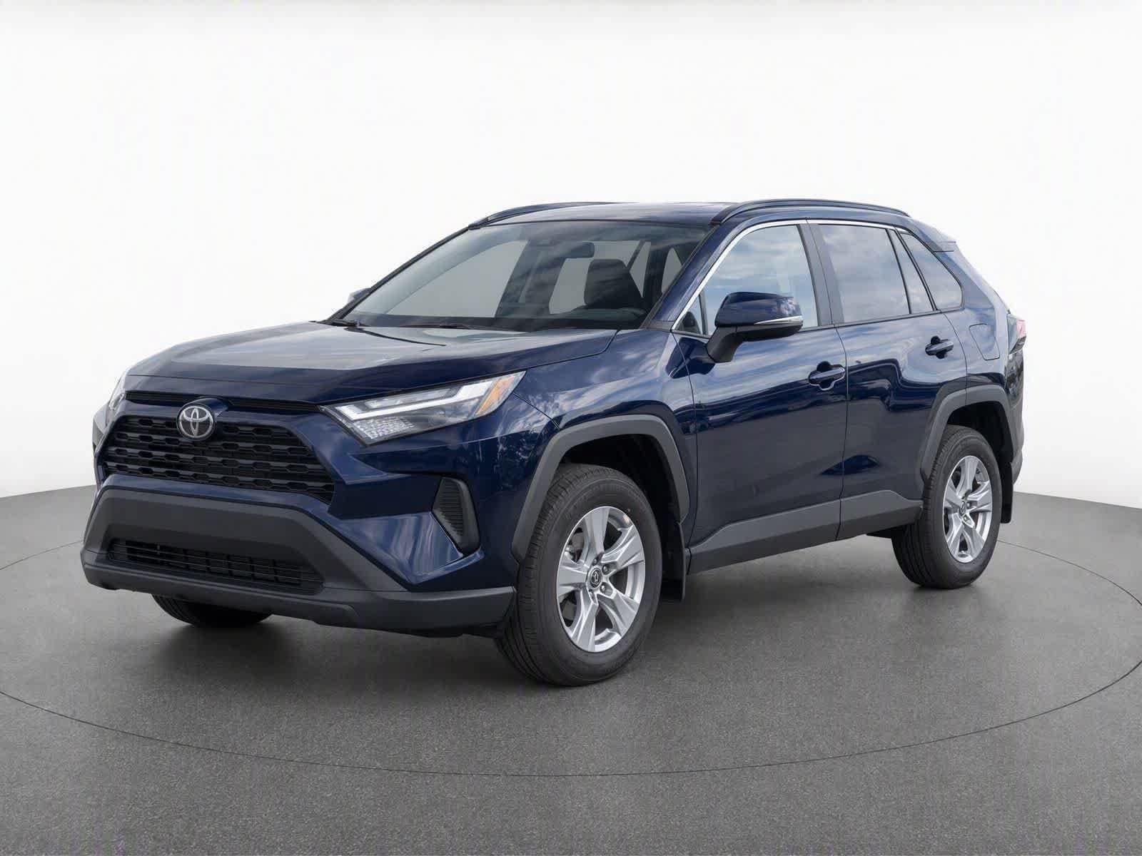 2025 Toyota RAV4 XLE — photo 1 of 17