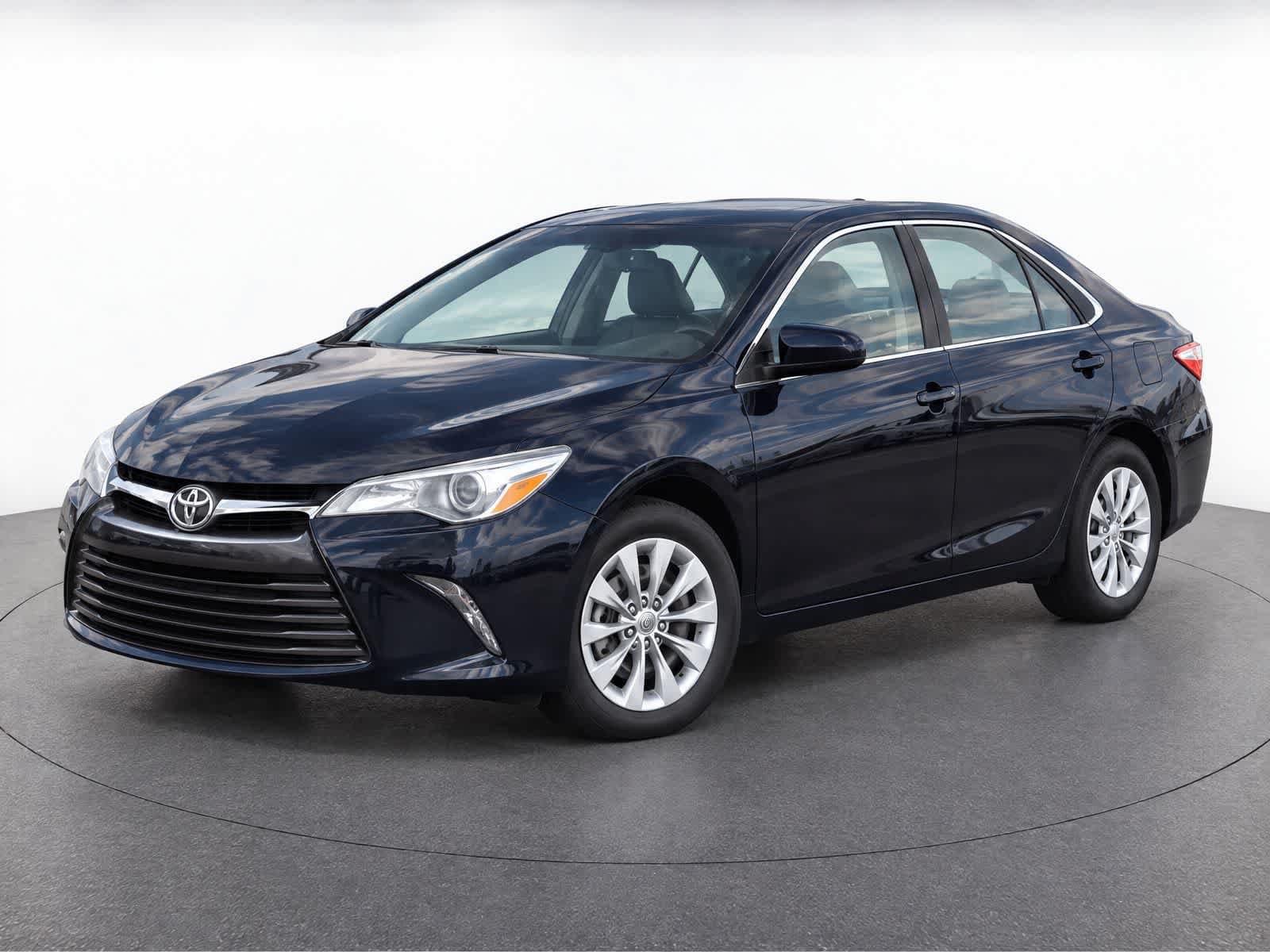 2016 Toyota Camry LE — photo 1 of 47