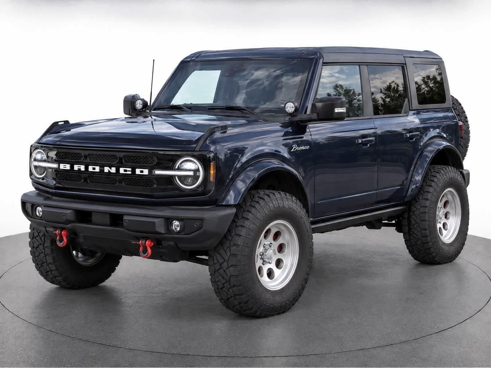 2021 Ford Bronco Base — photo 1 of 15