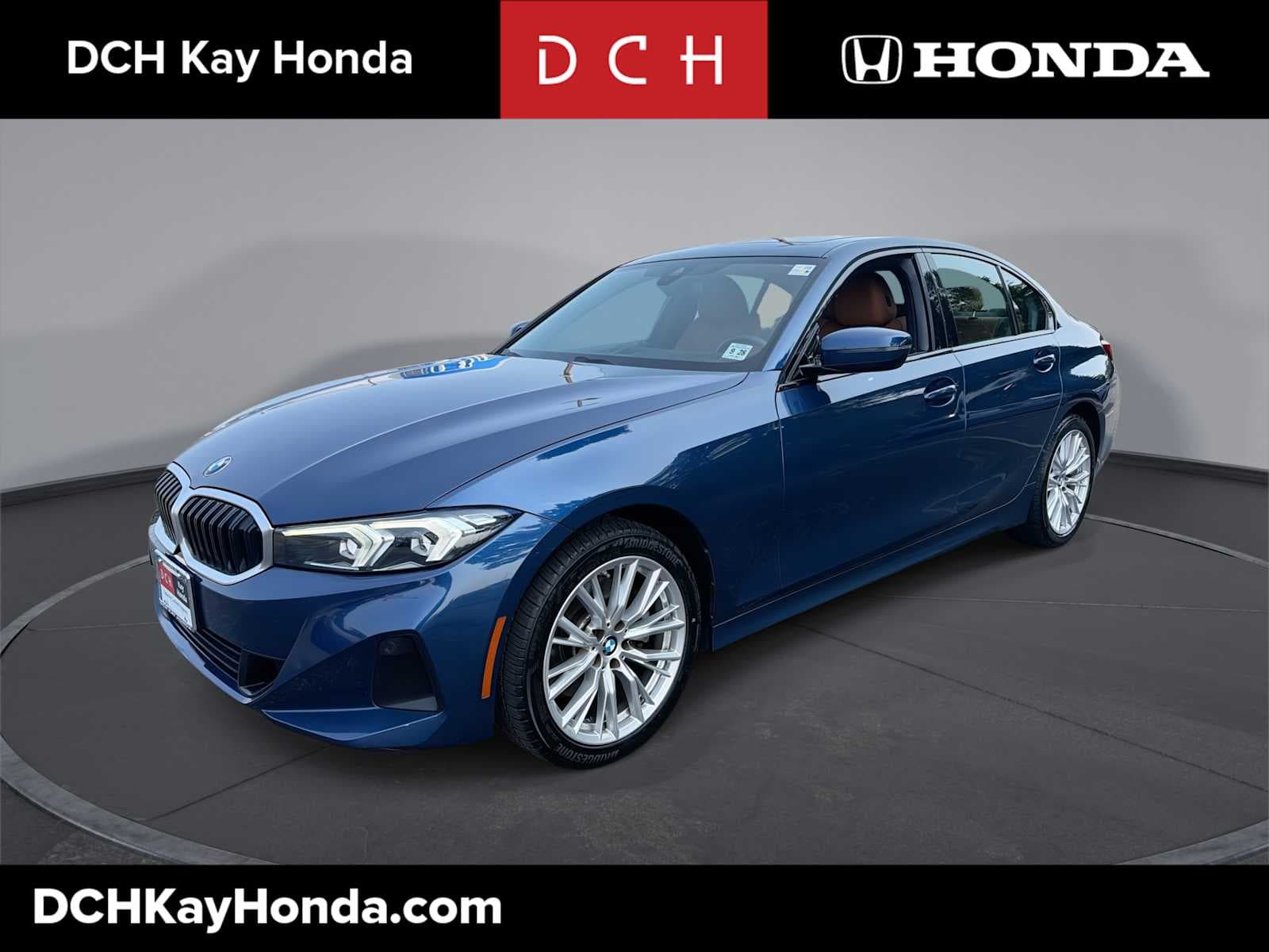2023 BMW 3 Series 330i xDrive — photo 1 of 35