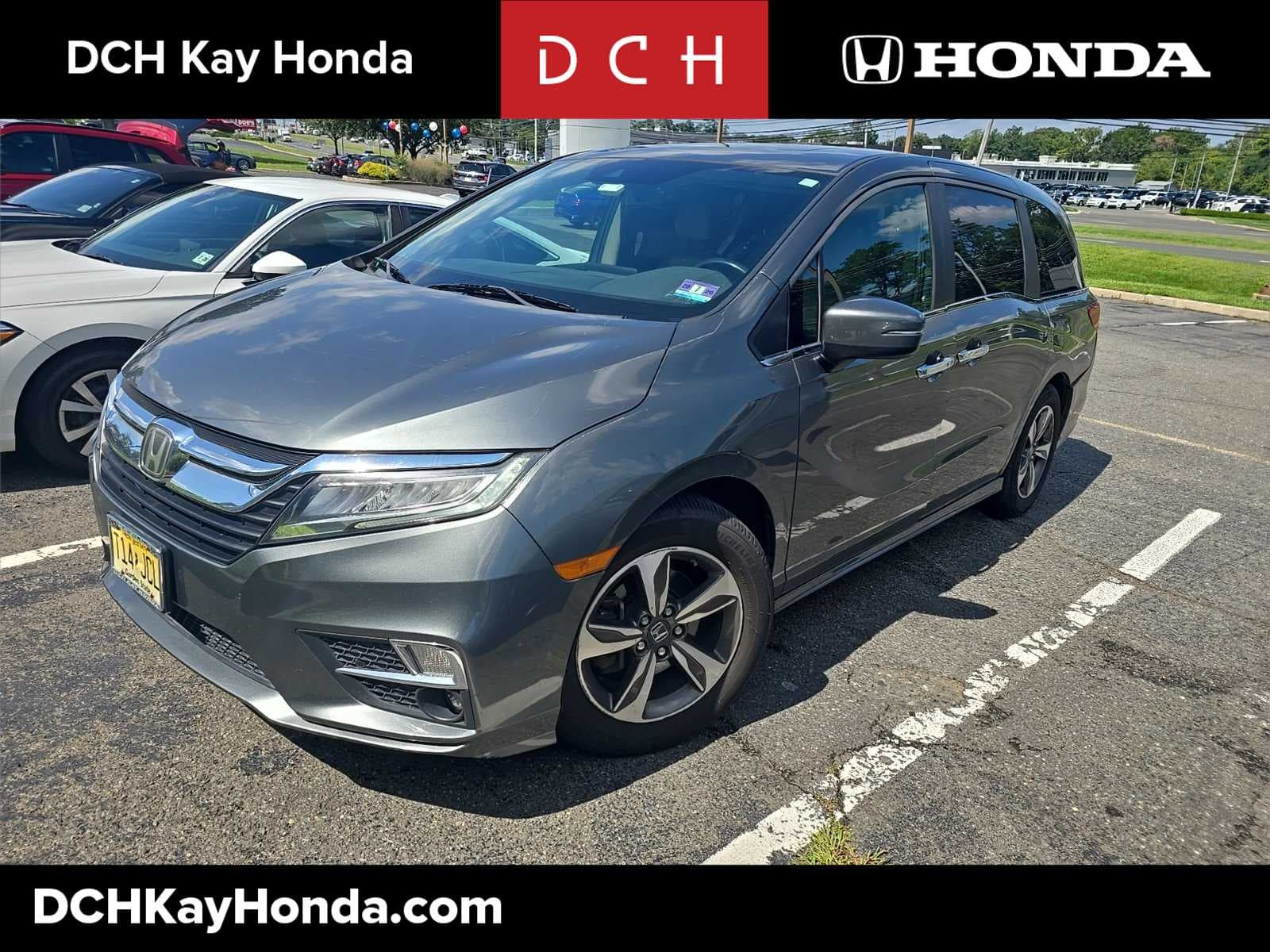 2018 Honda Odyssey Touring — photo 1 of 25