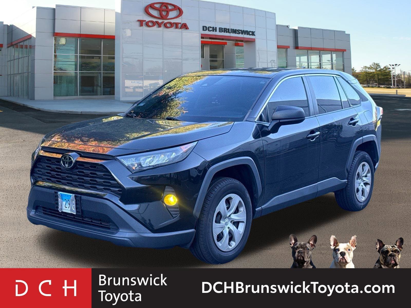 2022 Toyota RAV4 LE — photo 1 of 30